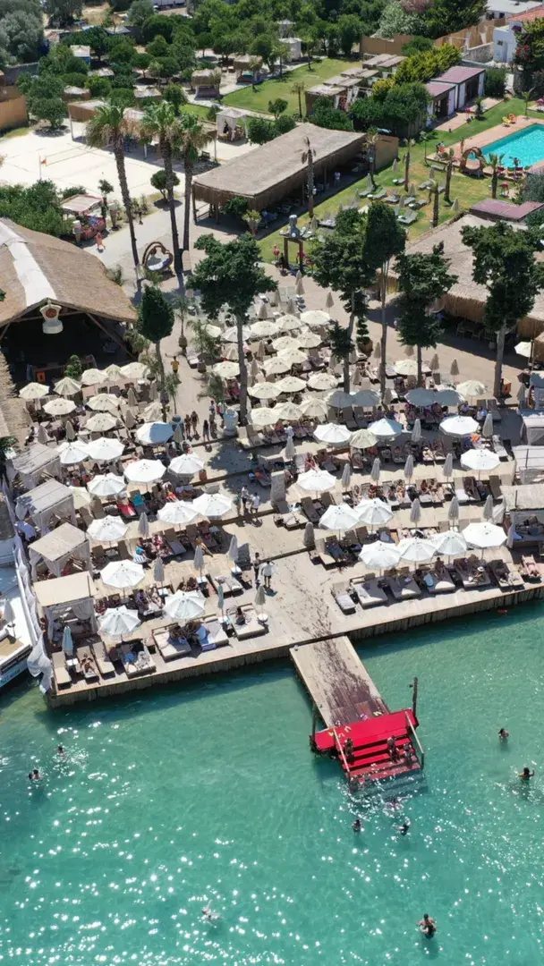 Aura Ayayorgi Beach