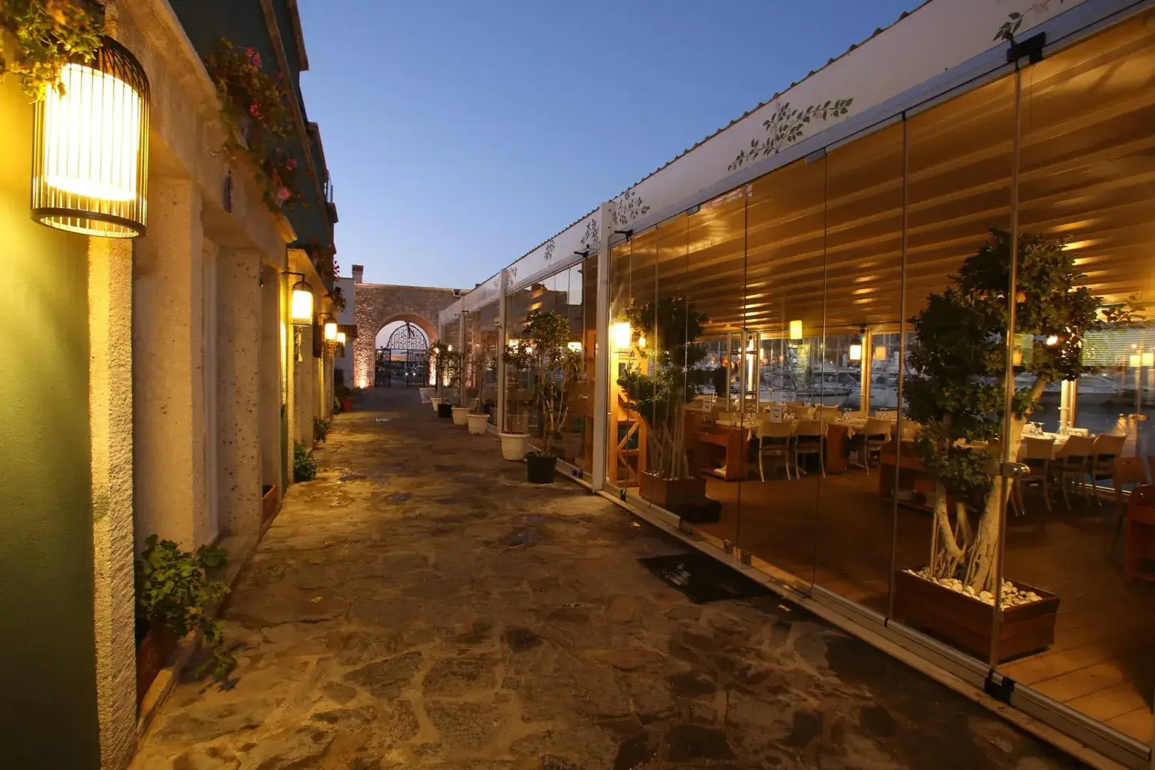 Ferdi Baba Restaurant - Çeşme Marina fotoğraf 3