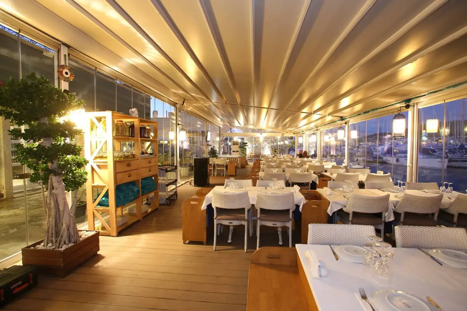 Ferdi Baba Restaurant - Çeşme Marina fotoğraf 4
