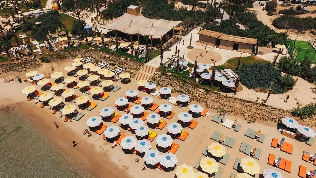 Plage Isolée Beach
