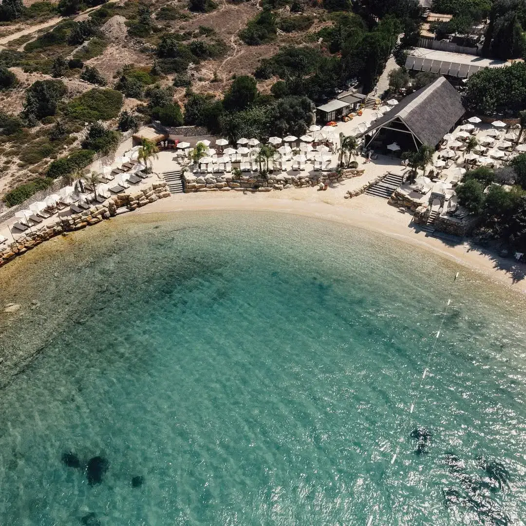 The Beach of Momo