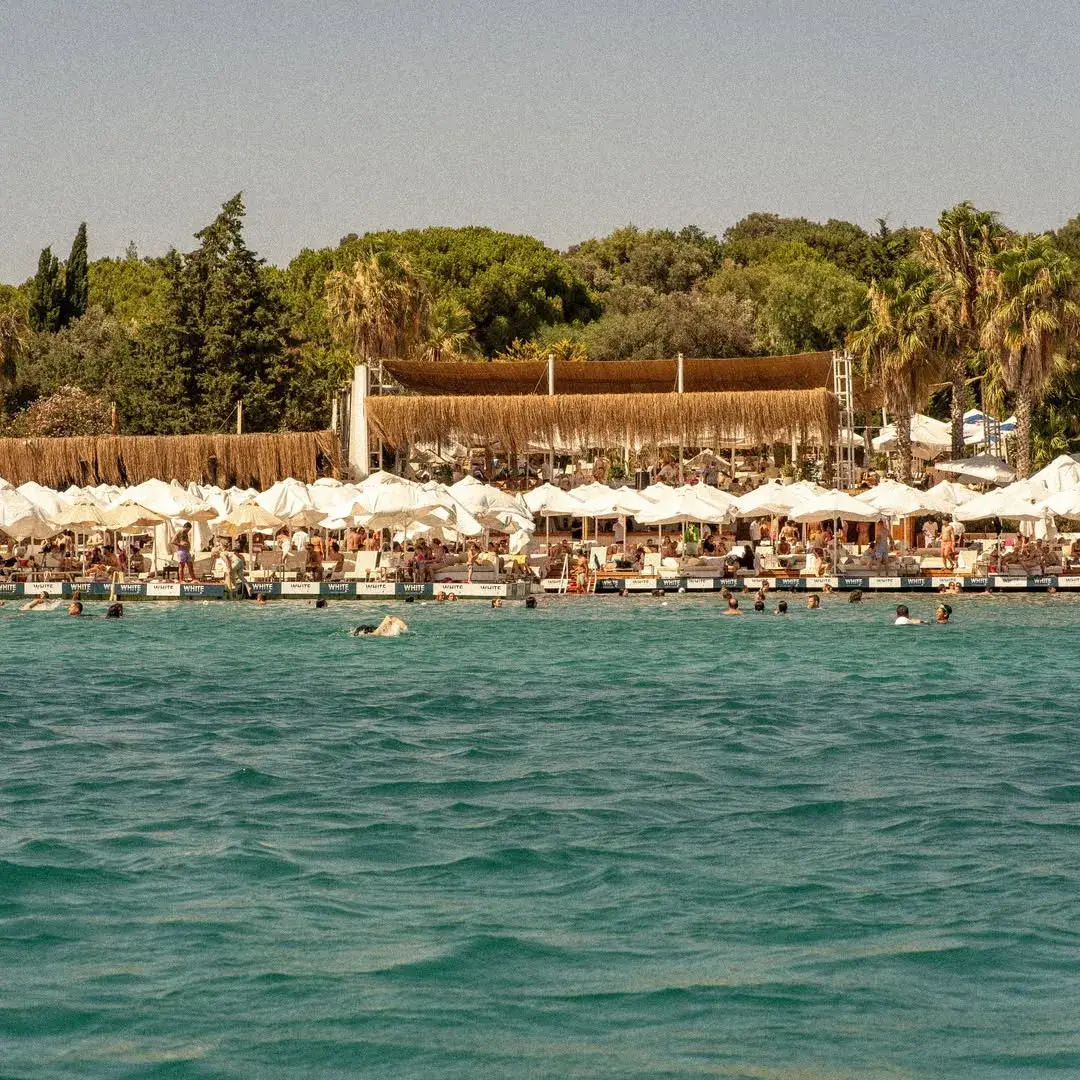 White Beach Ayayorgi fotoğraf 6