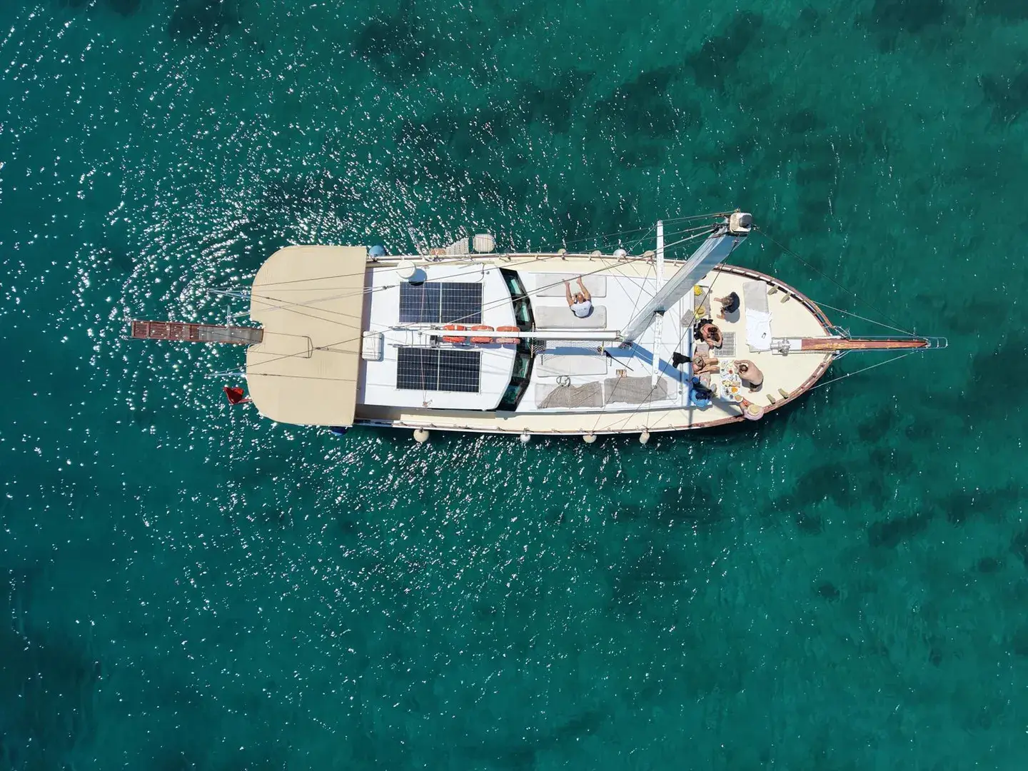 Fer Yacht Çeşme fotoğraf 2